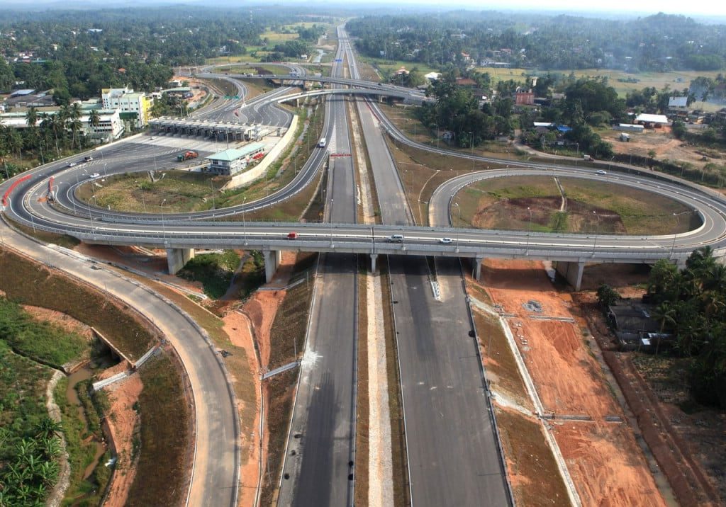 අධිවේගය දියුණු වෙයි. දැන් ක්රෙඩිට් , ඩෙබිඩ් කාට් වලින් ගෙවන්නත් පුළුවන්…!