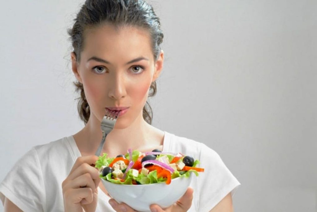 ලෙඩ රෝග නොහැදෙන්න හරියටම කන විදිහ මෙන්න !