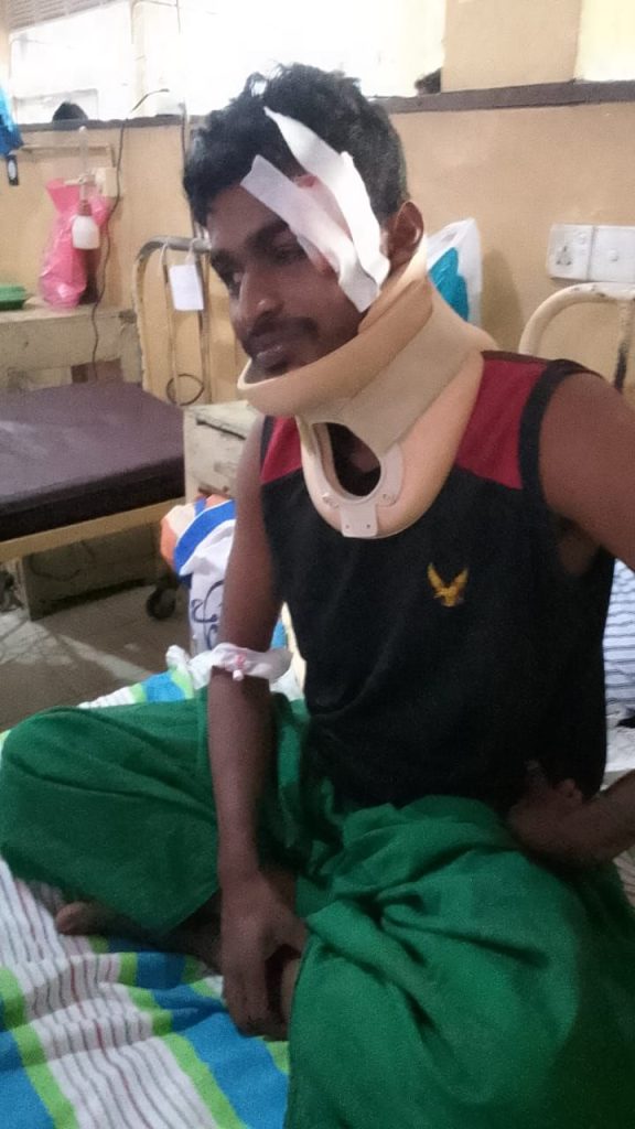 අනතුරට පත්වූවන් මුදාගන්න ඔහු මහ රෑ එතැනට එන්නේ ස්වේච්ඡාවෙන්මයි.. තම දිවි දෙවැනි කොට ඔවුන්ගේ ජීවිත රකින්නට පෙරට ආ රණවිරුවෙක් ගැන ඇසෙන ඒ කතාව මෙන්න..